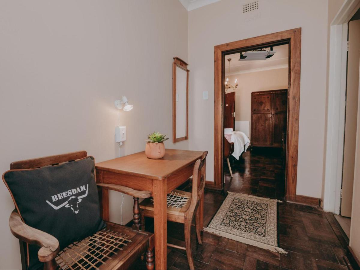 Beesdam Guesthouse ポチェフストルーム エクステリア 写真