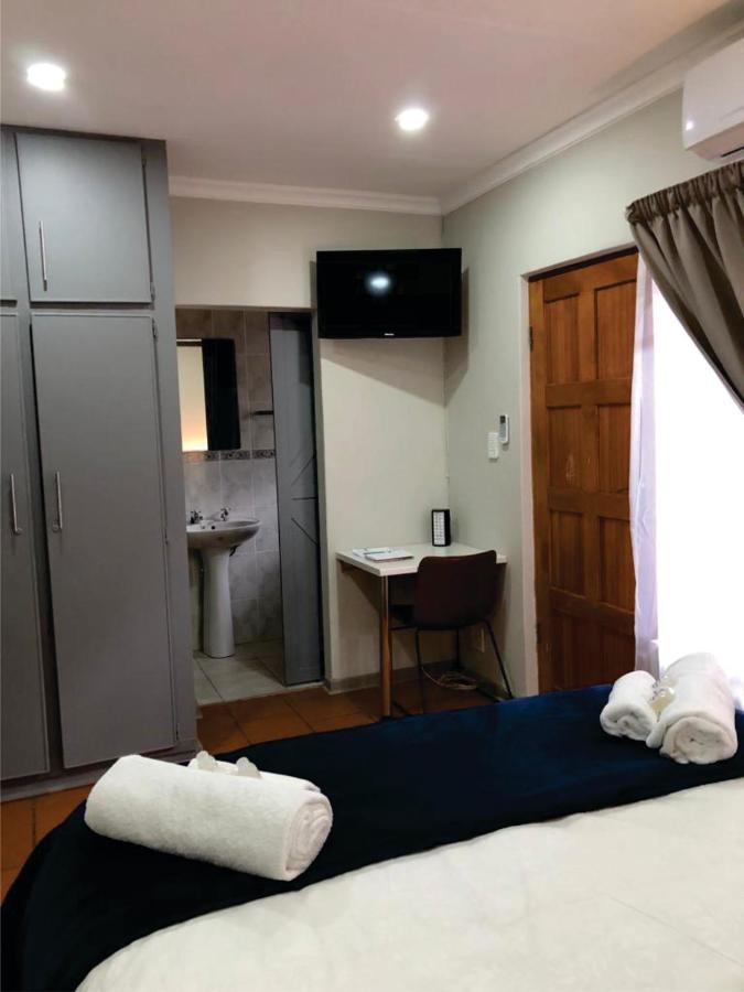 Beesdam Guesthouse ポチェフストルーム エクステリア 写真