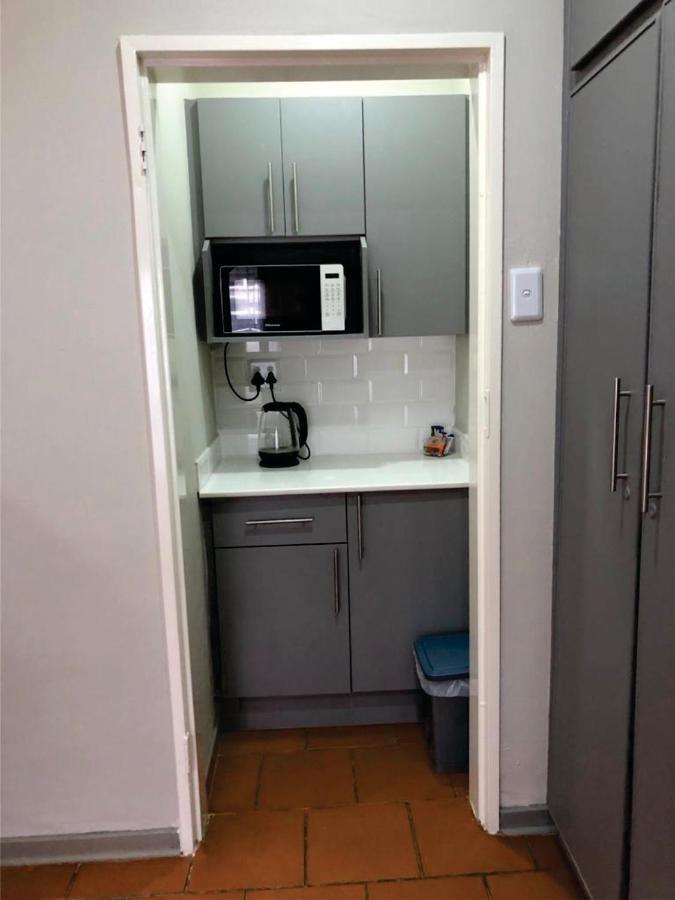 Beesdam Guesthouse ポチェフストルーム エクステリア 写真