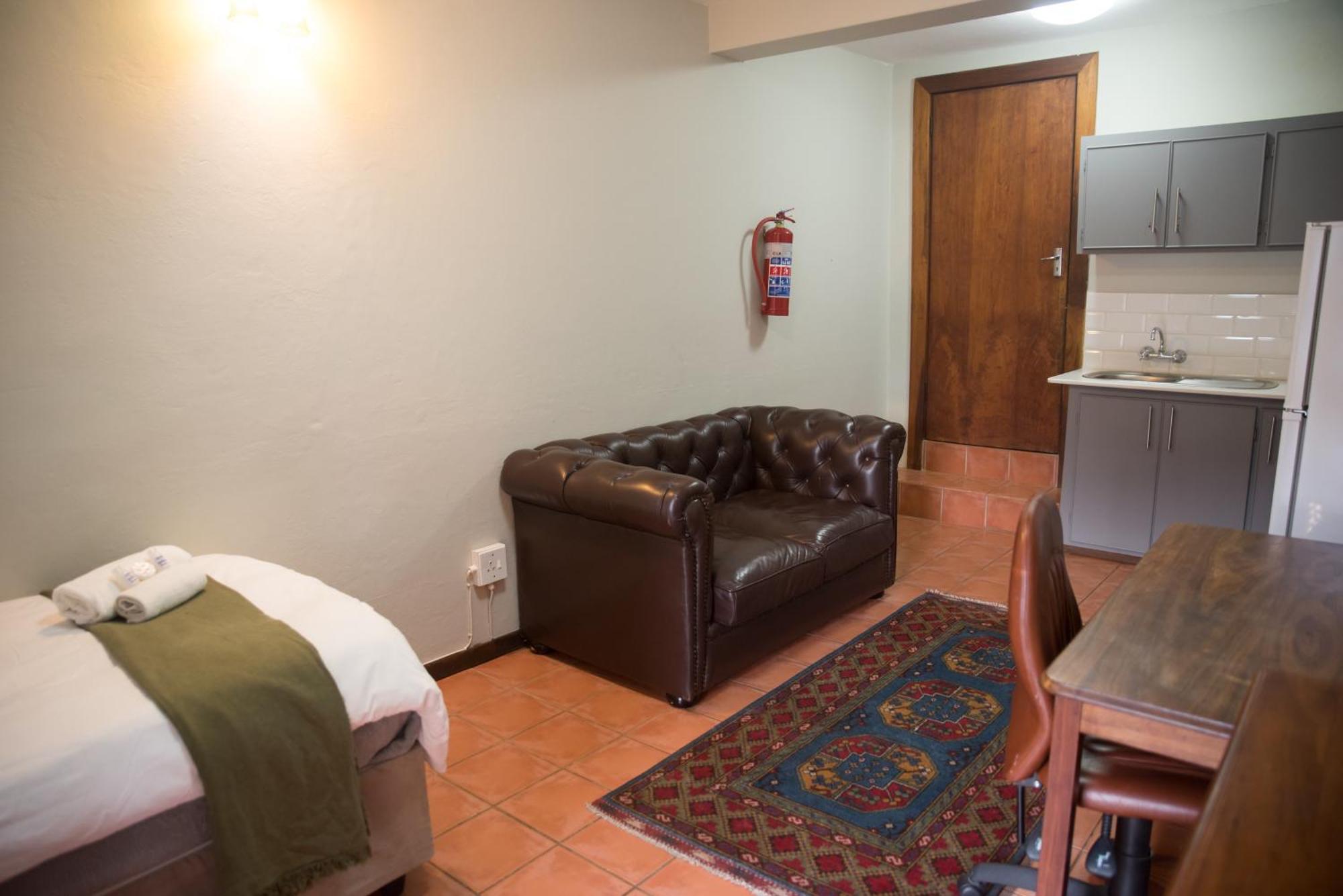 Beesdam Guesthouse ポチェフストルーム エクステリア 写真